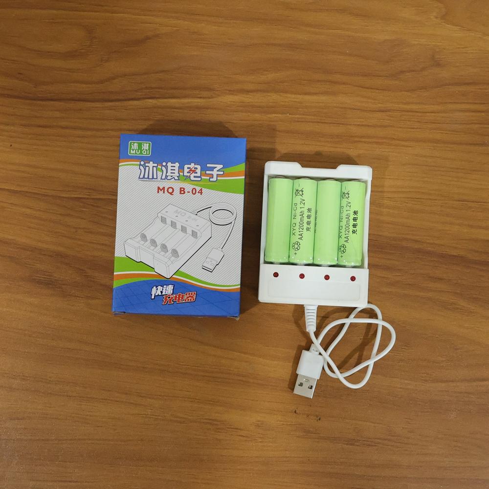 USB Powered Rechargeable AA Battery Charger with 4 AA Batteries (1 Set)