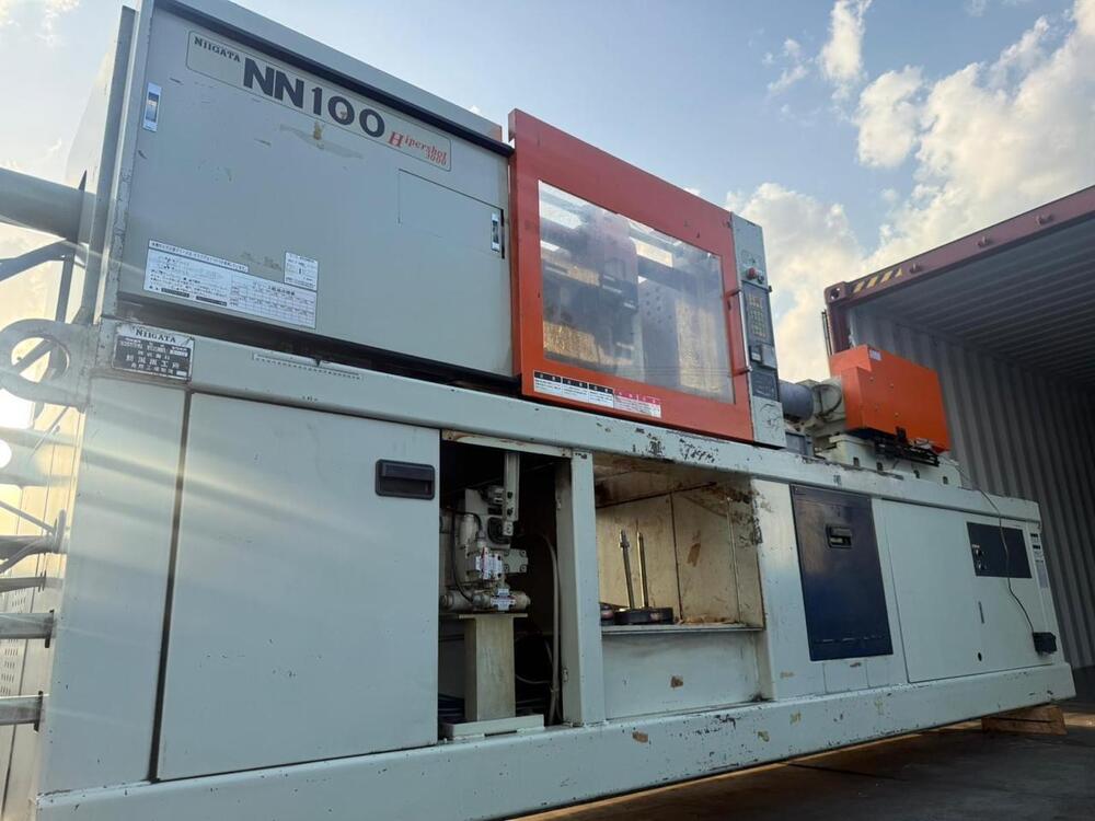 Niigata 100 Ton Injection Moulding Machine - Clamping Force: 1000 Kn (100 Ton) Kilonewton (Kn)