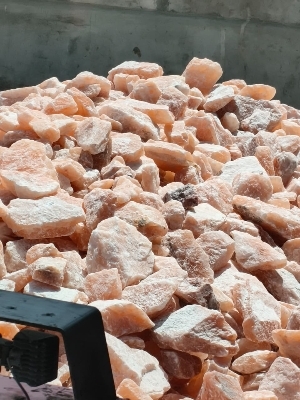 Rock Salt - 25 kg Pink Granules, 98% Sodium Chloride, No Additives, Mechanical Crushing & Sieving, 2-5 mm