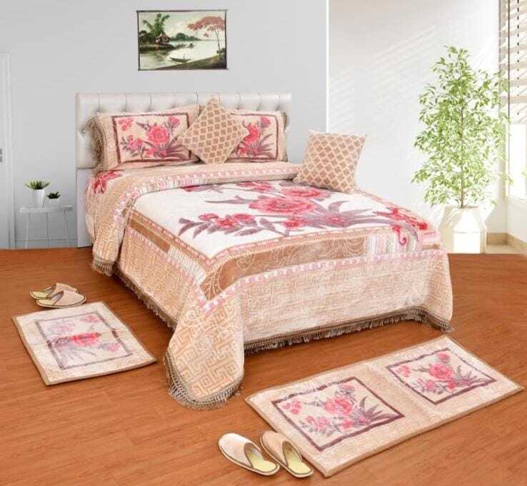 Beige Pink Floral Classic Bedding Set