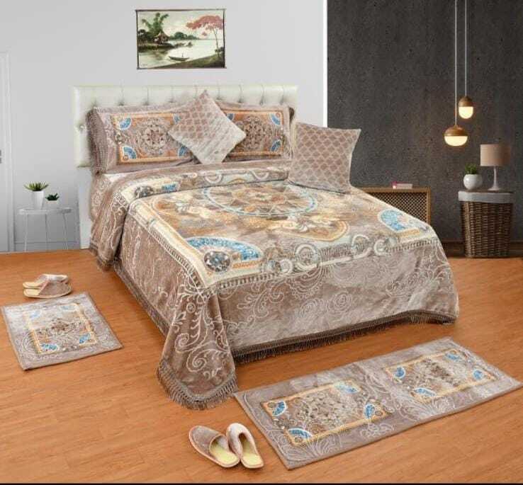Beige Blue Royal Pattern Bedding Set