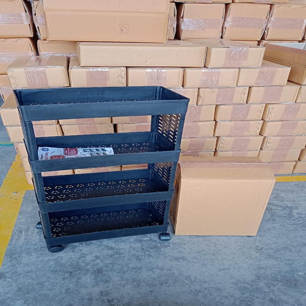 4 Layer Plastic Storage Rack With Wheels - Color: Mix