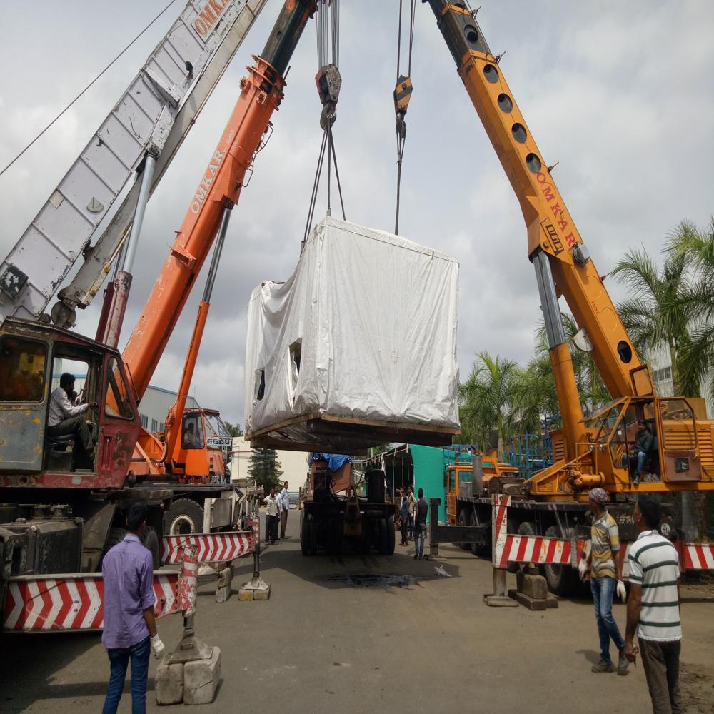 Liebherr 100 Ton Mobile Crane