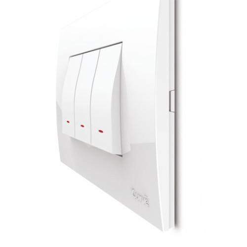Bella White Jazz Plate with Curve White Jazz Switches