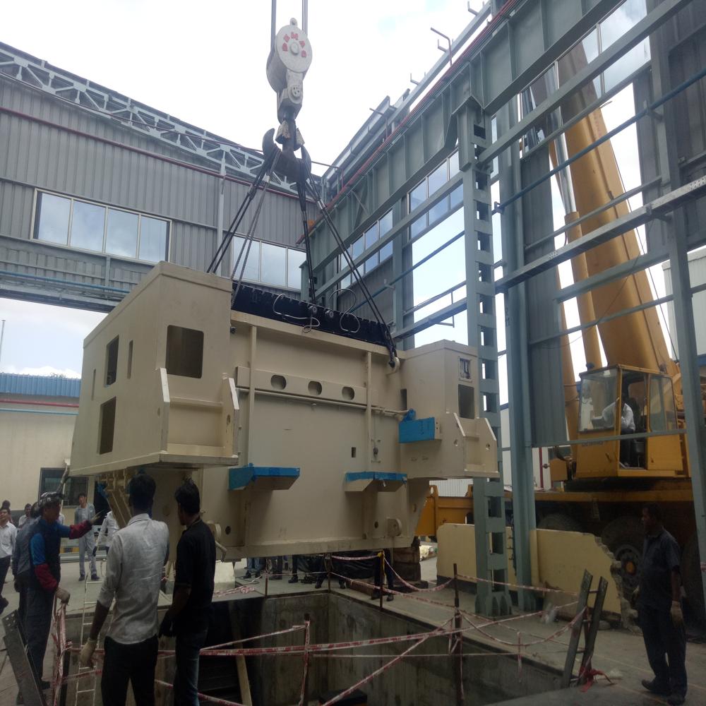 Hydraulic Mobile Crane Rental Services