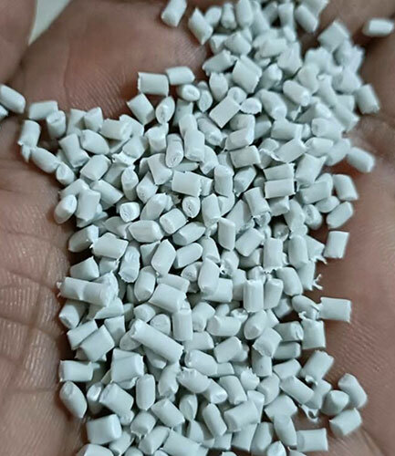 White Plastic Hd Granules