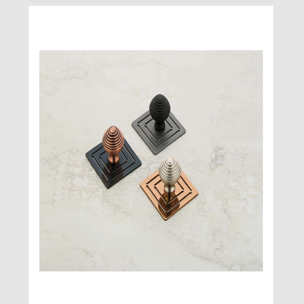 Door Knob - Color: Gold