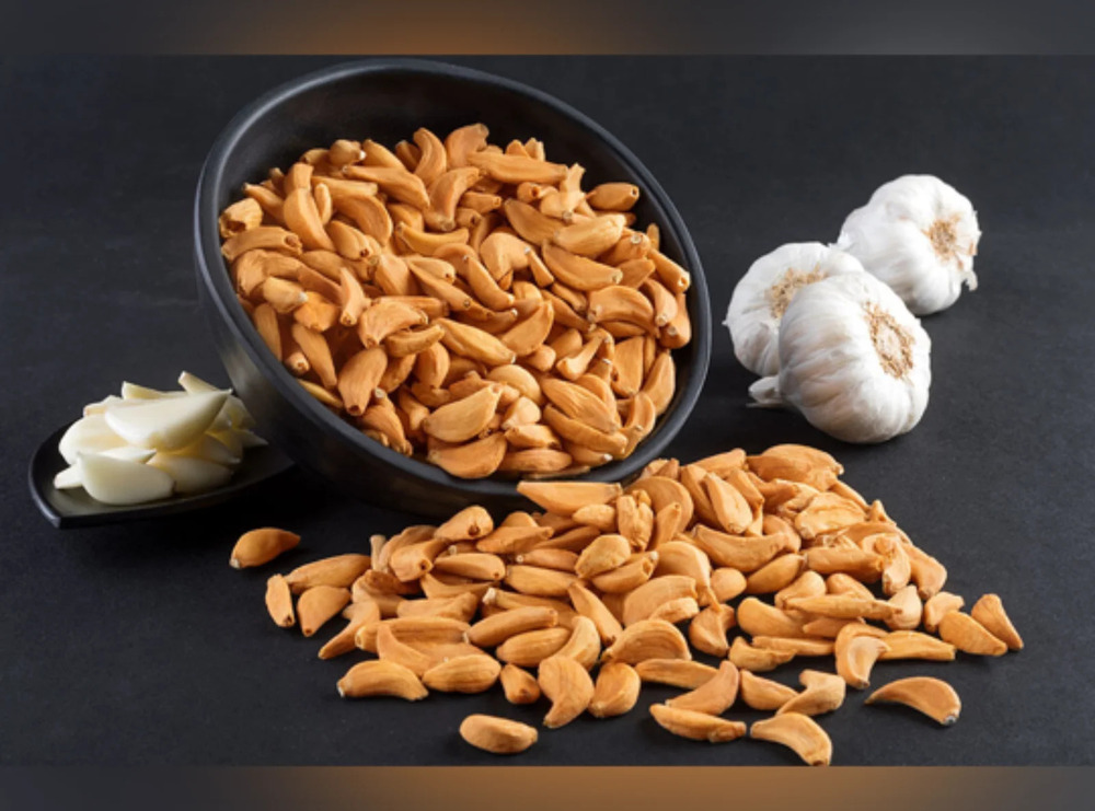 Dried Garlic Vegetables - Color: Brown