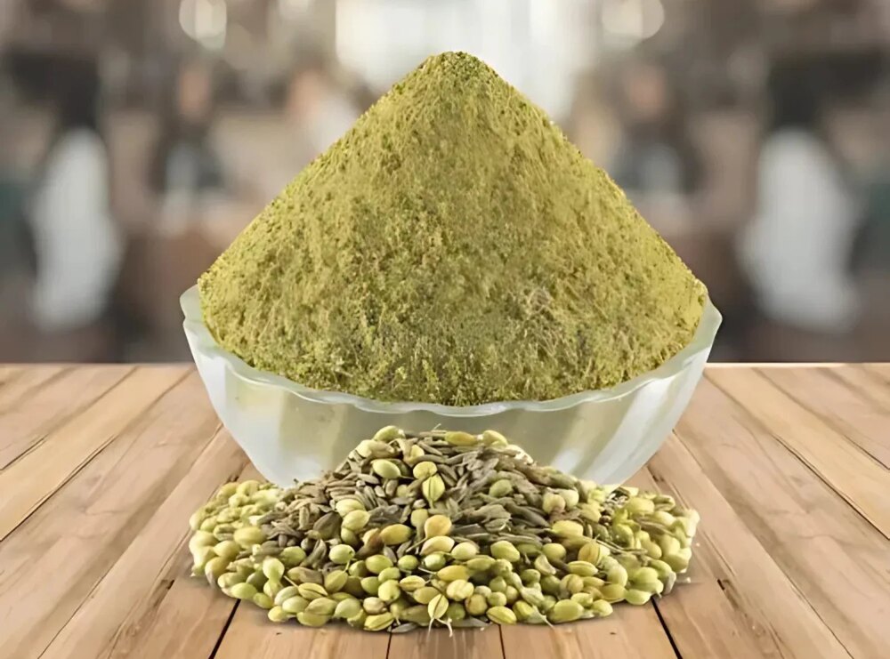 Dehydrated Coriander Flakes - Color: Green