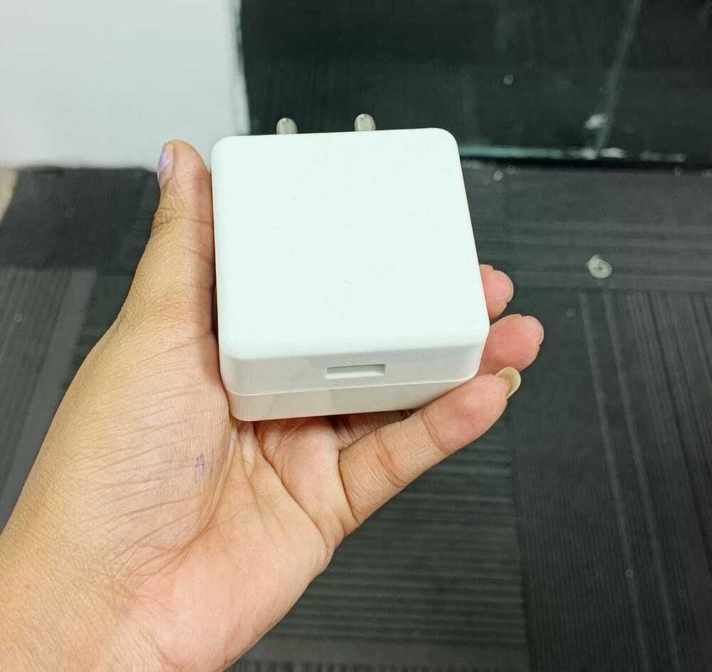 80 Watt Dash Charger - Body Material: Abs Plastic
