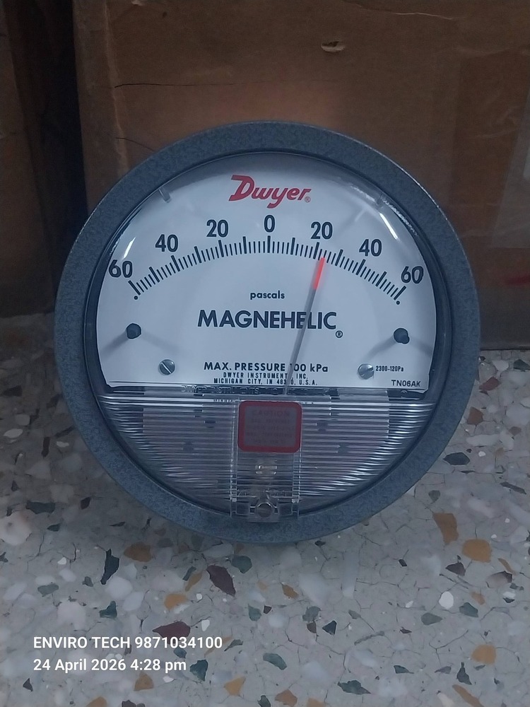 Magnehelic Differential Pressure Gauges Accuracy: 3%