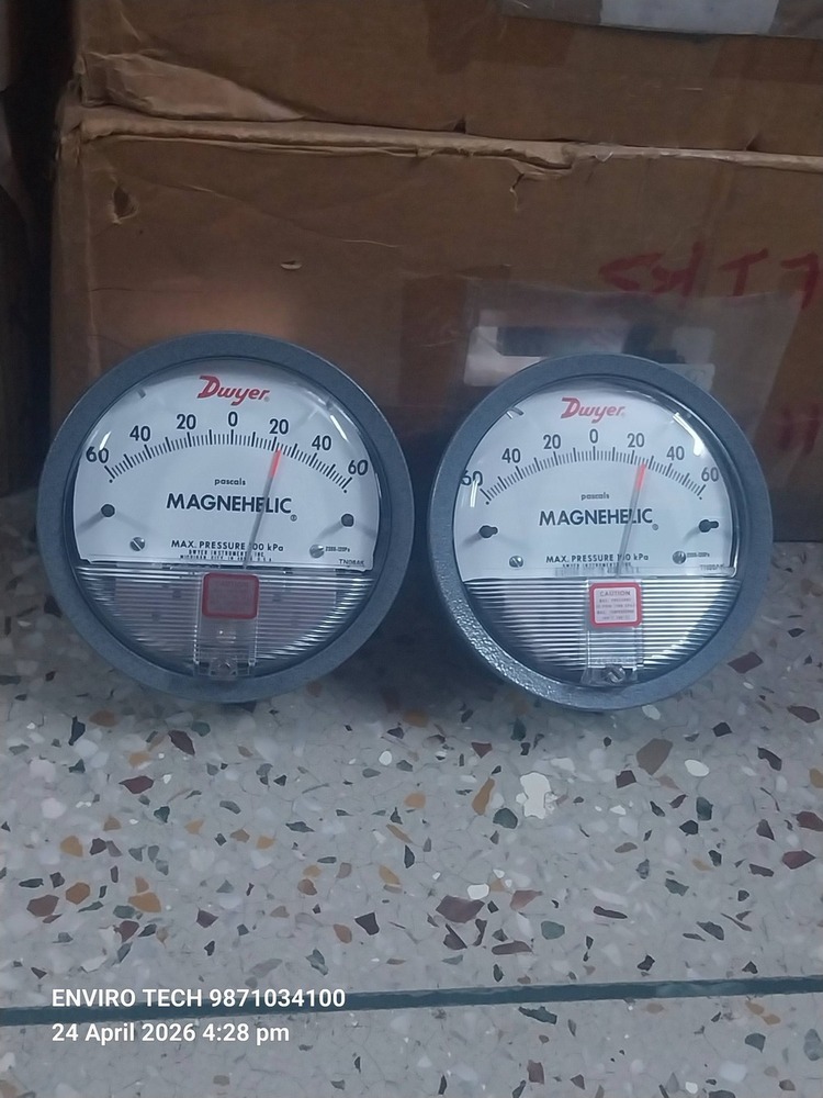 Magnehelic Differential Pressure Gauges Accuracy: 3%