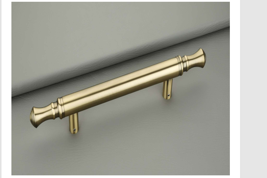 Main Door Handle - Color: Silver/ Chrome