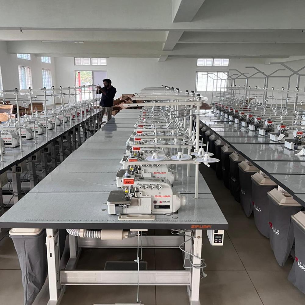 Siruba 747L Overlock Sewing Machine