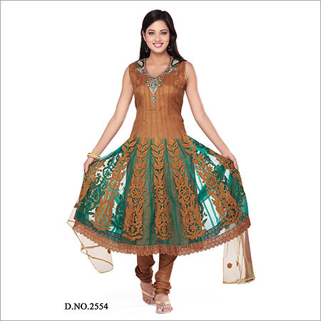 सलवार कुर्ता