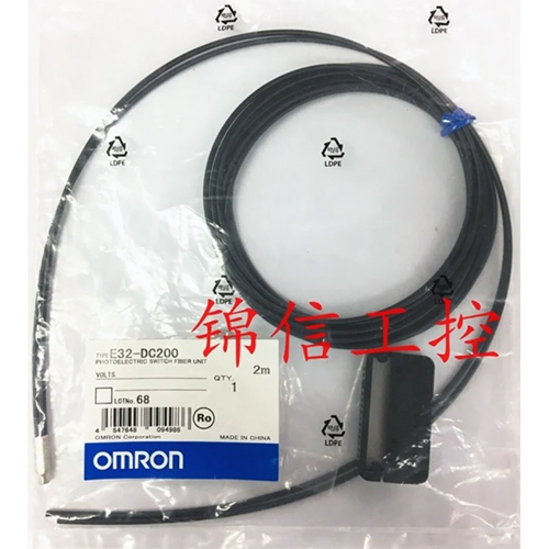 E32-DC200F4 Omron Photoelectric Sensor