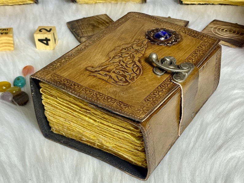 Wolf Design Leather Diary - Thickness: Approximately 1.5 Cm