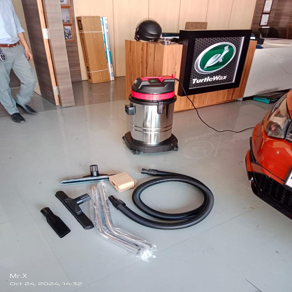 Industrial wet dry Vacuum cleaner CRV 30
