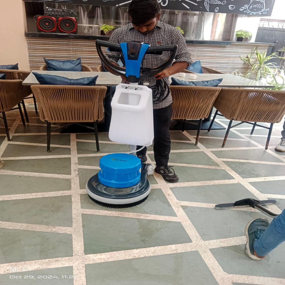 Single disc floor scrubber polisher machine CRS 1500