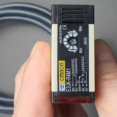 E3JK-R4M1 Omron Photoelectric Sensor