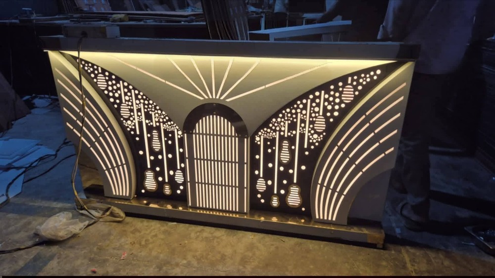 Catering Buffet Counter - Color: Silver With Black Accents