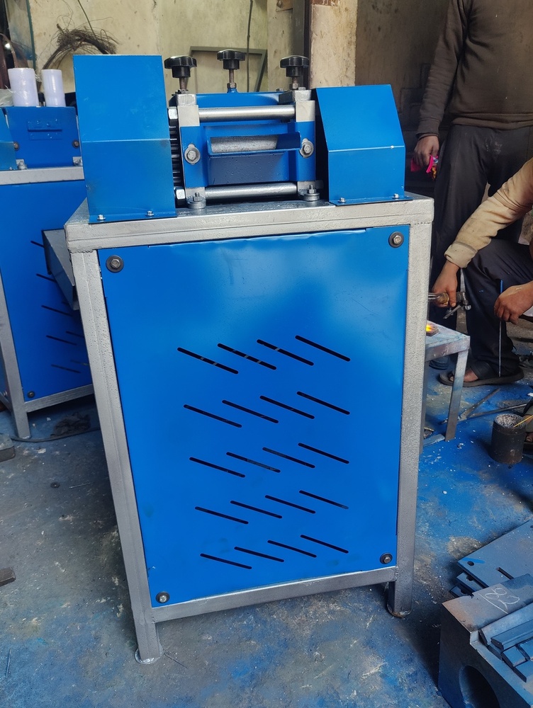 Garden Pipe Waste Cutter - Color: Blue