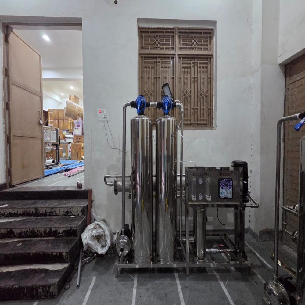 2000 Lph Ss Ro Water Plant - Automatic Grade: Semi Automatic