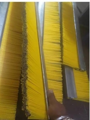 Nylon Heavy Duty Strip Brush, Feature : Comfortable, Easy To Rotate, Light Weight