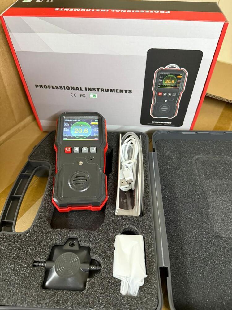 Digital Force Gauge - Accuracy: 0.5% F.s.