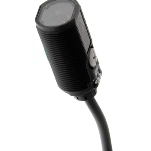 E3FA-RP11 2M Omron Photoelectric Sensor