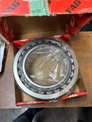 Spherical roller bearing