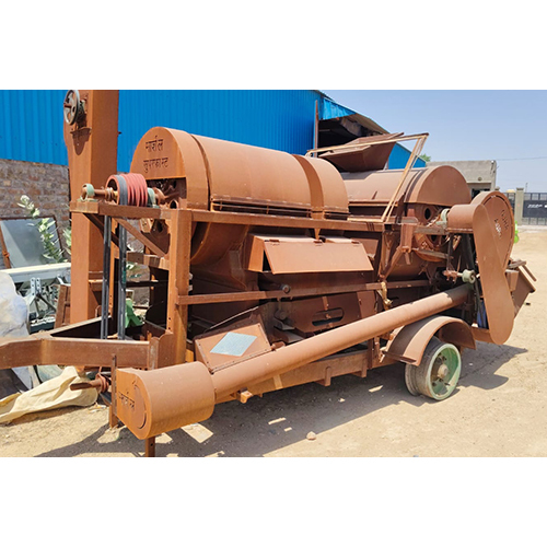 Agricultural Thresher Machine