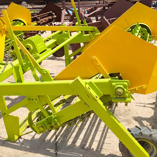 Groundnut Digger Machine
