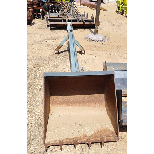 Iron Tractor Back Lift Loader