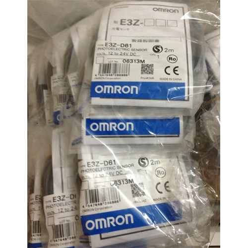 E3Z-D61 Omron Photoelectric Sensor