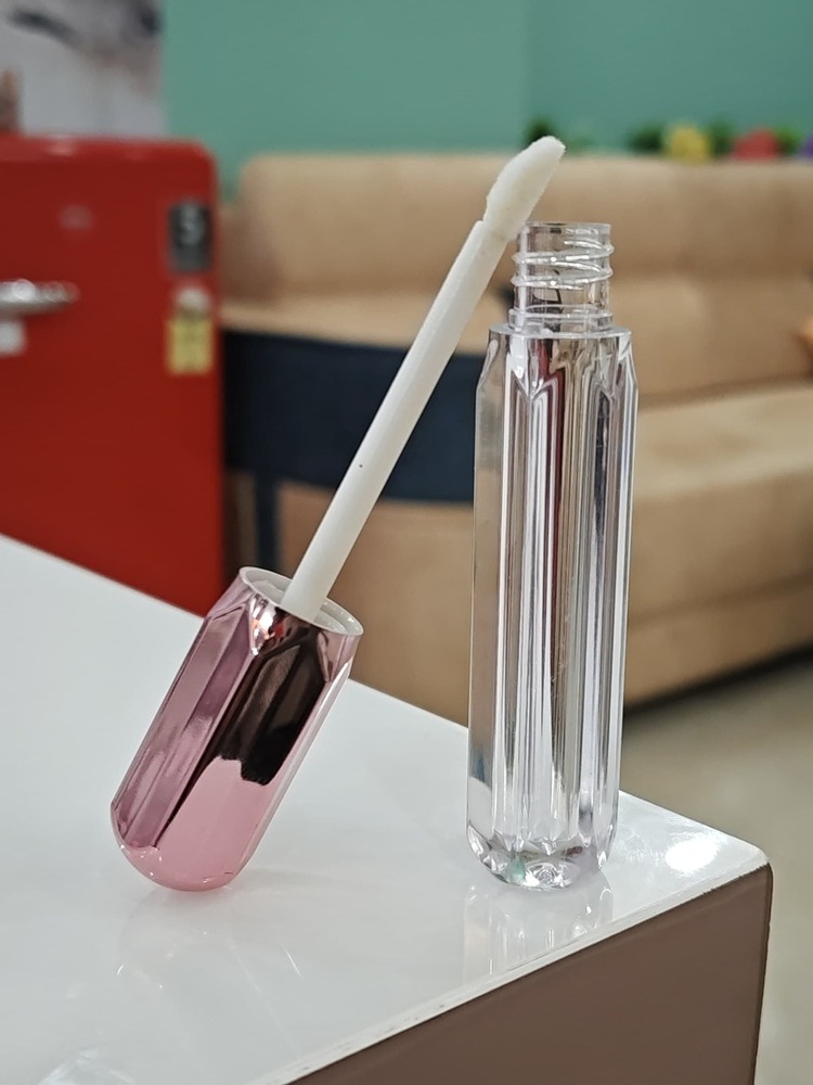 L-1031 2.5 ml Plastic Empty Lipstick Container