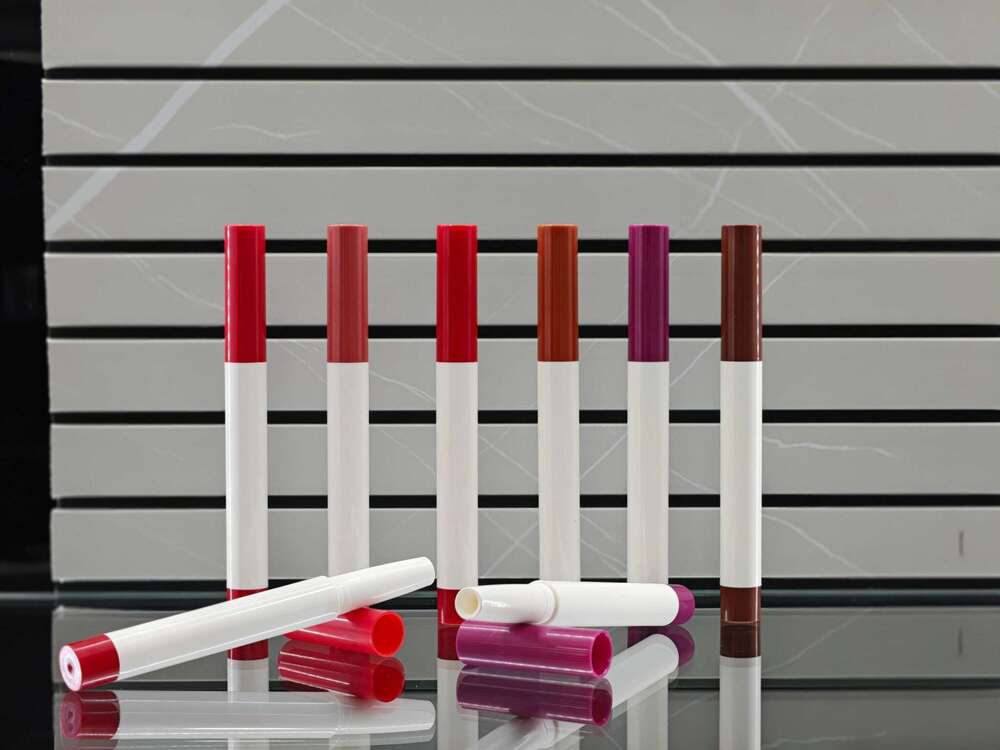 Non Transfer Air Tight Lipstick Container