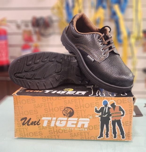 Medoo Info PVC Safety Shoes