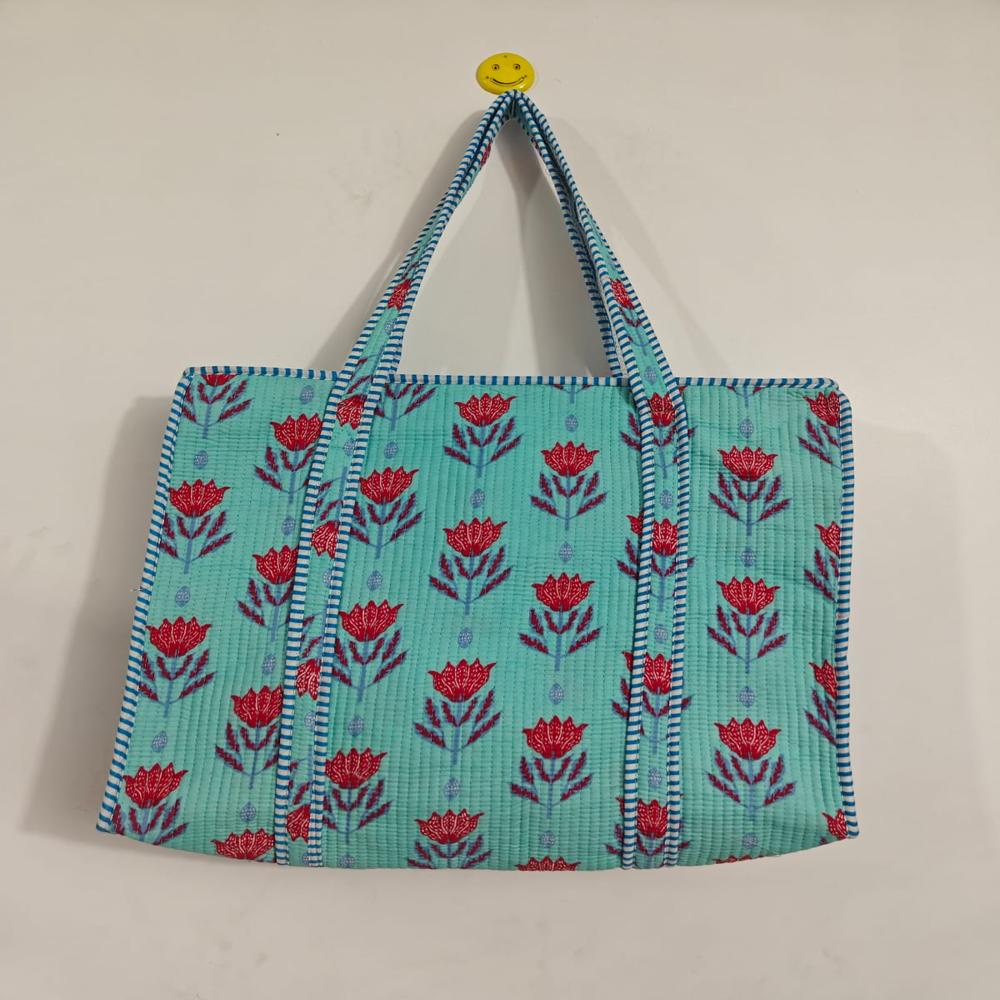 Quilted tote bag