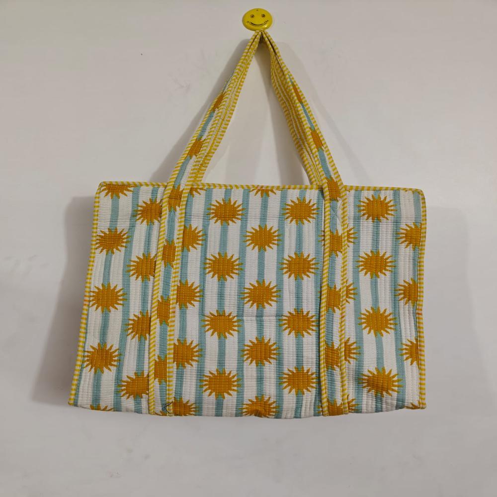 Quilted tote bag