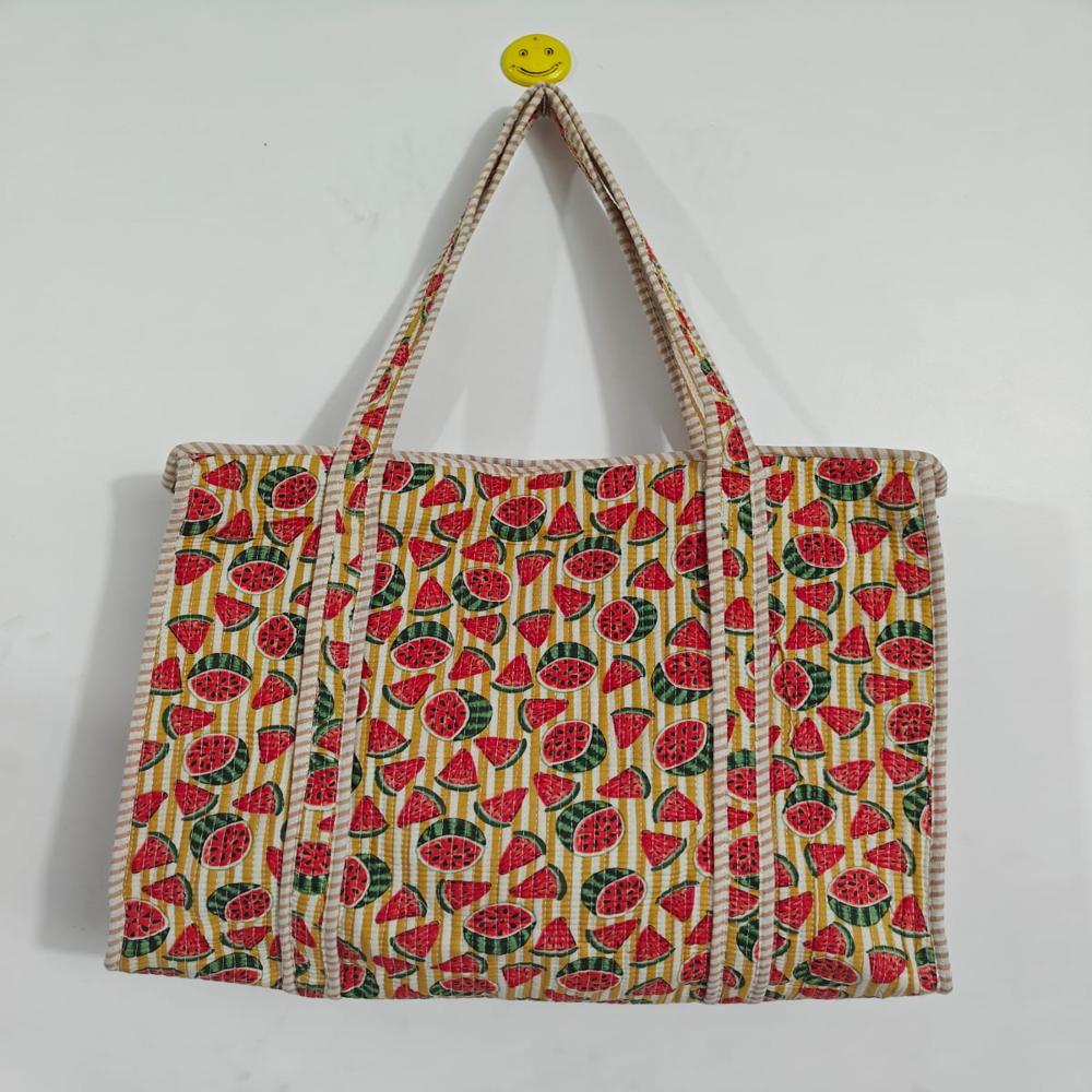 Quilted tote bag