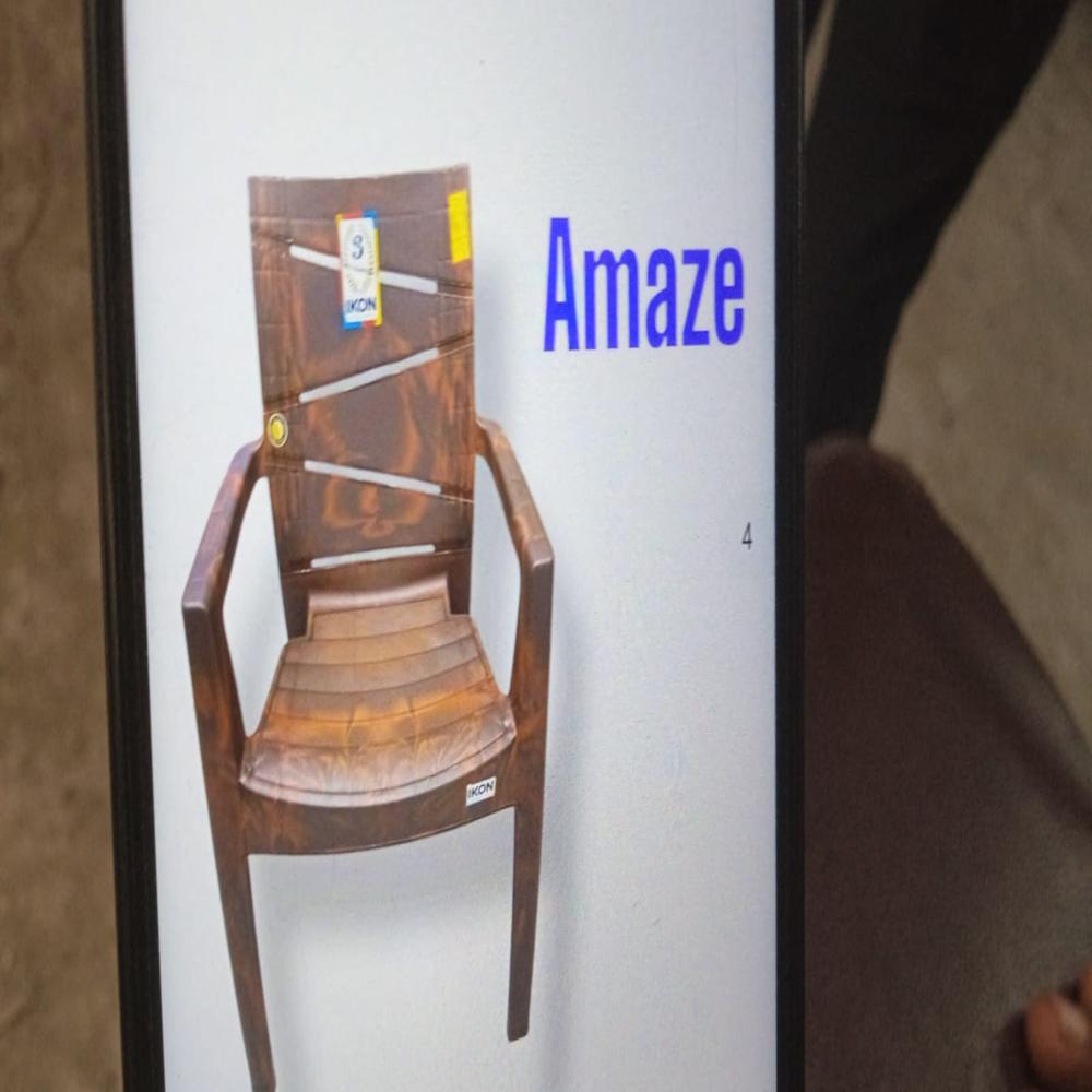 Vara Amaze Plastic Chair