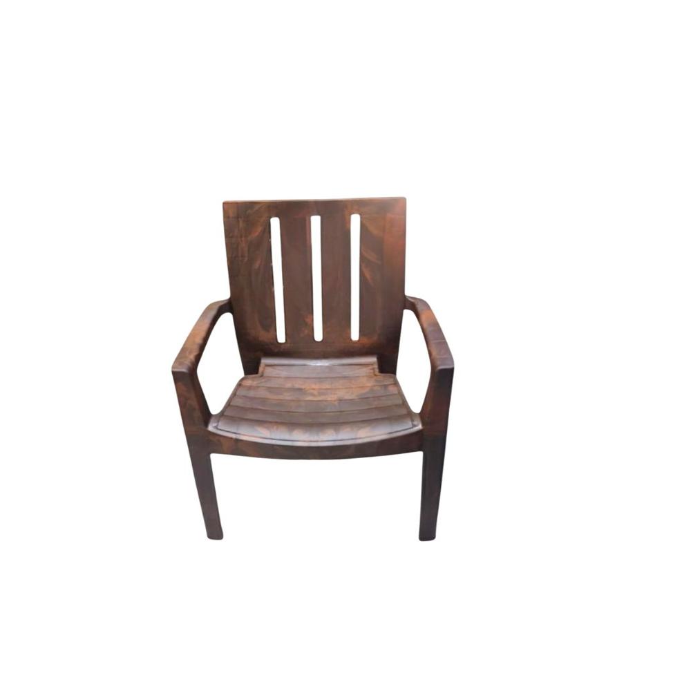 Vara Cent Plastic Chair - Color: Wooden