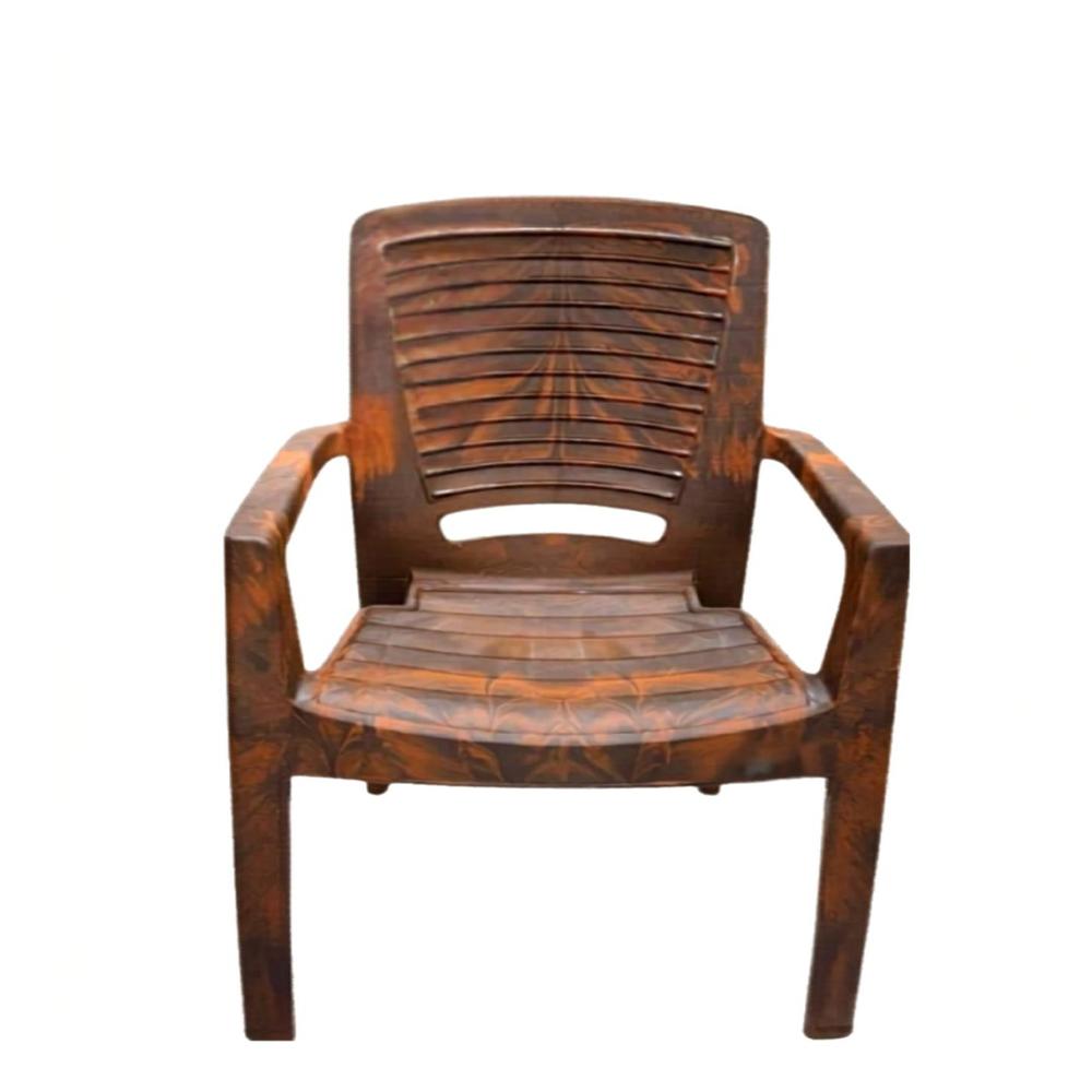 Vara Cent Plastic Chair - Color: Wooden