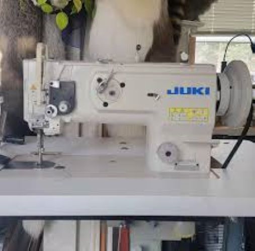 Juki Sewing Machine Unison Feed Lockstitch Machine