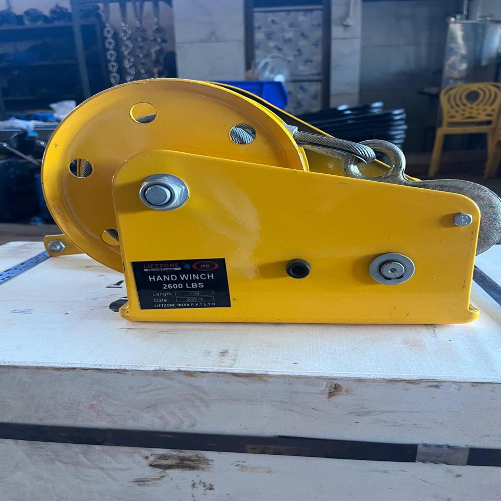 HAND WINCH 2600 LBS