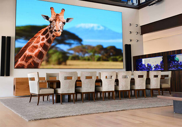 MEGA FORMAT LED DISPLAY SCREEN