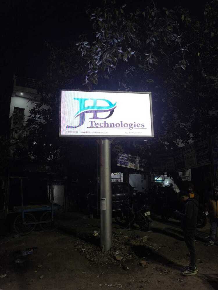 OUTDOOR LED DISPLAY POLE MOUNT