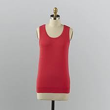 सादा टैंक टॉप