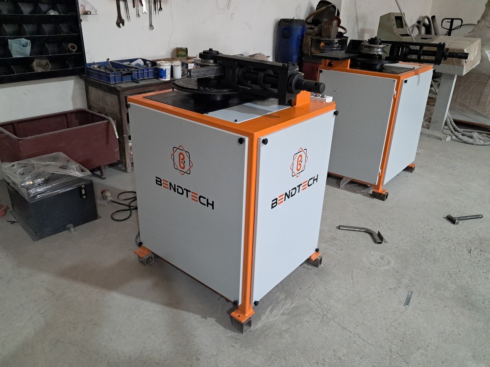 Motorized Degree Pipe Bending Machine